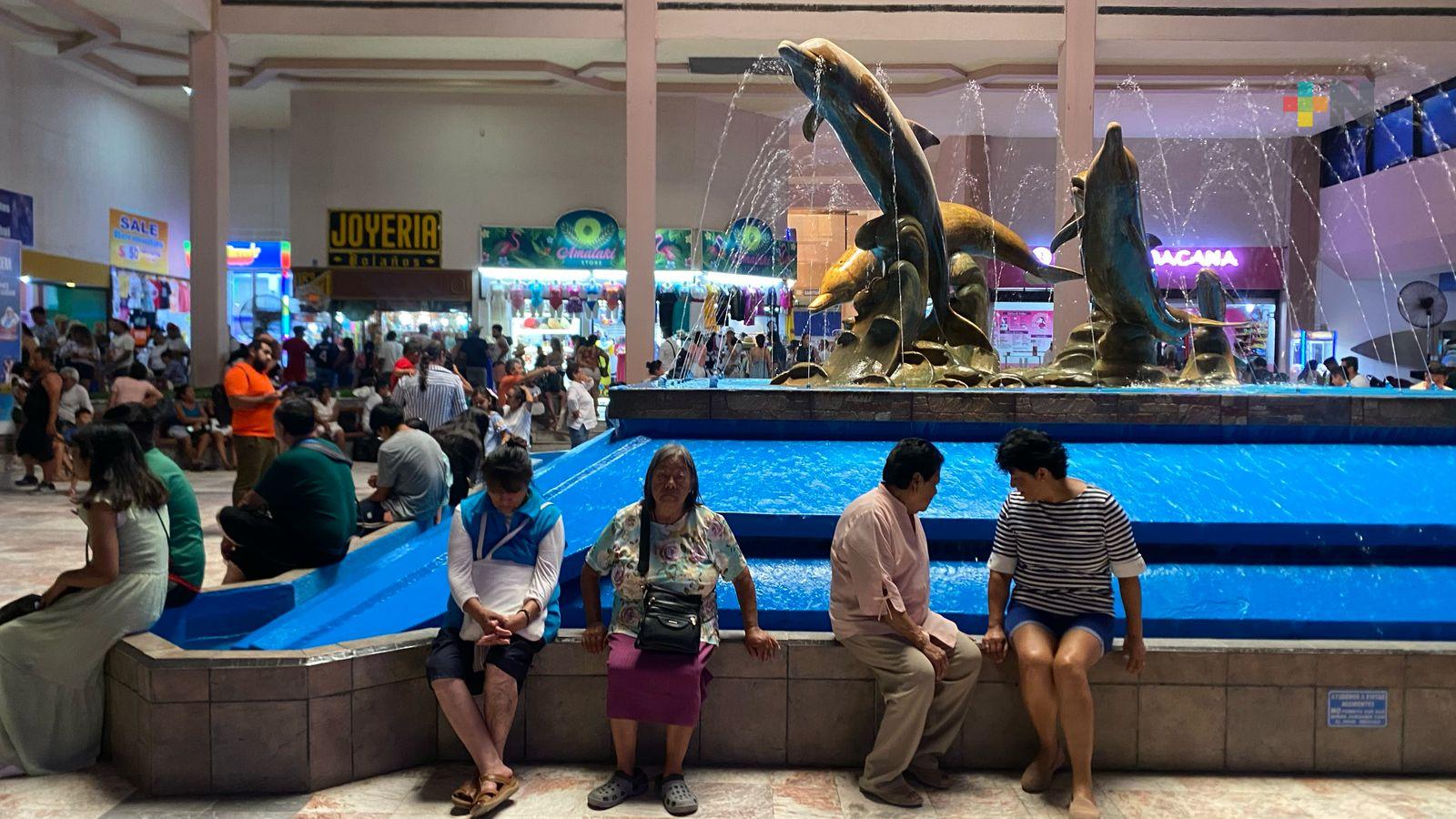 En este fin de semana largo, plaza Aquarium fue de los sitios más visitados