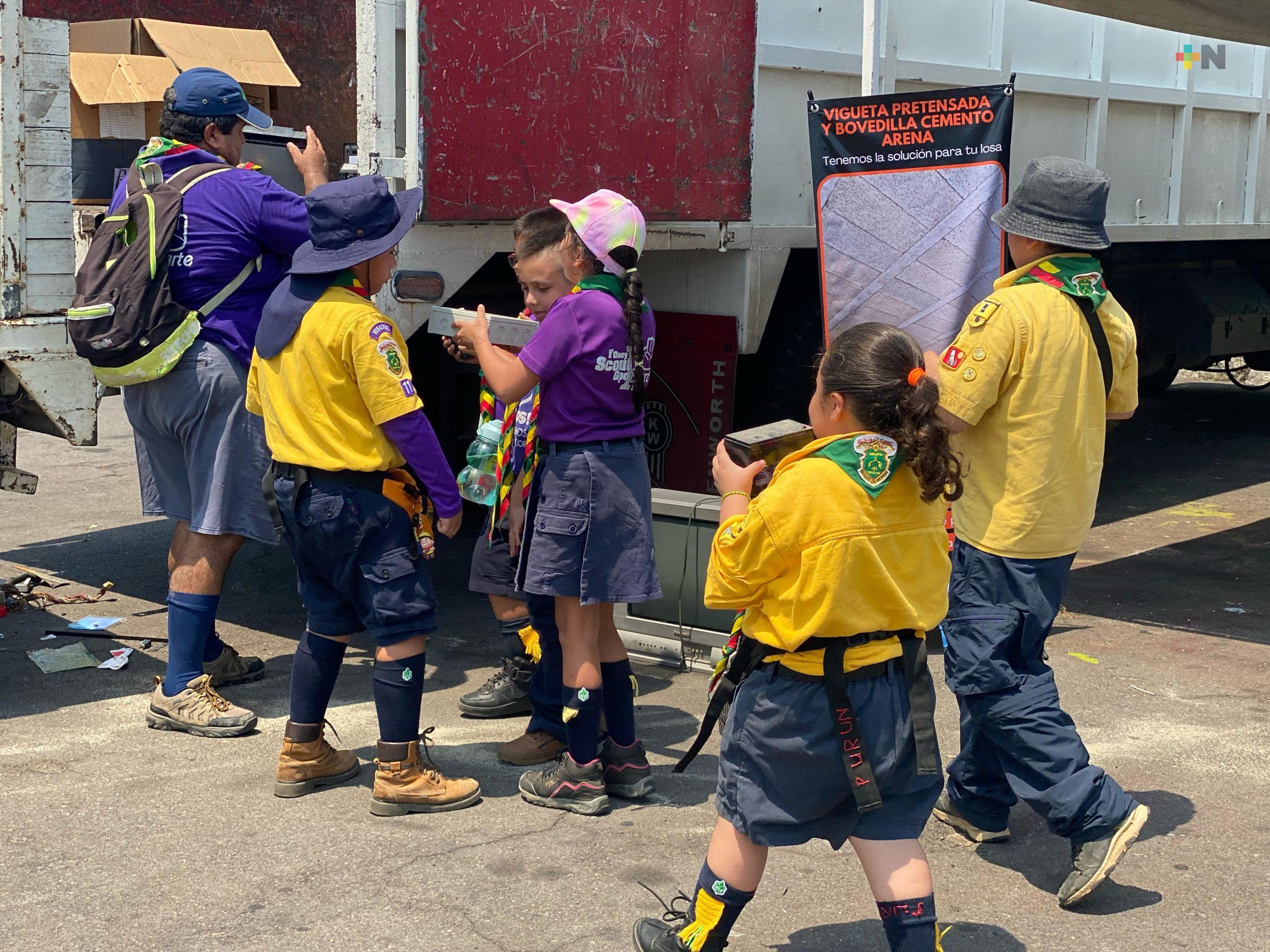 Exploradores realizan reciclaje en Veracruz