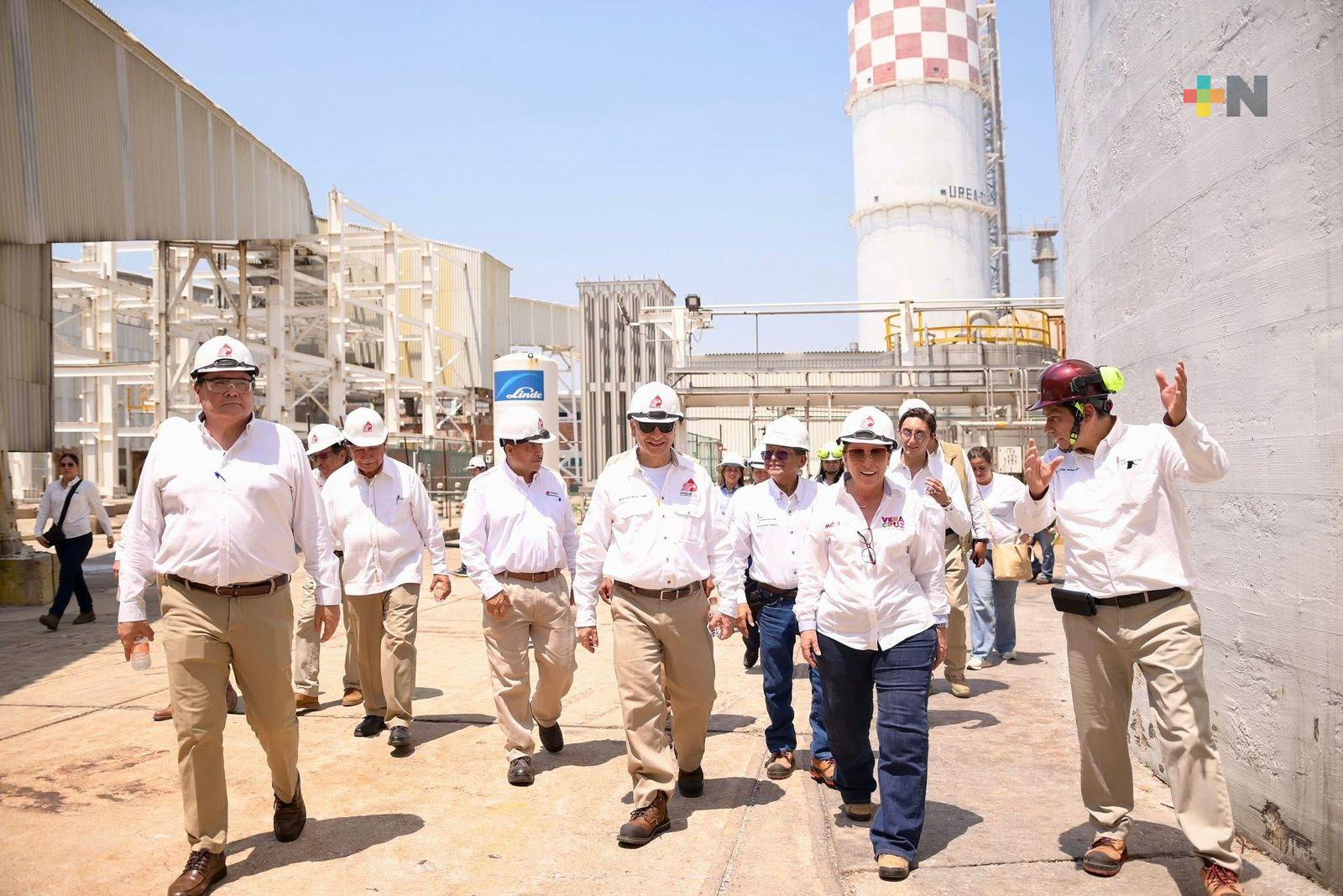Gobernadora Rocío Nahle supervisa instalaciones de Pemex en el sur de Veracruz
