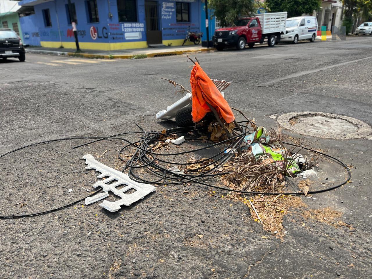 Reportan socavón en avenida Pino Suárez de Veracruz puerto