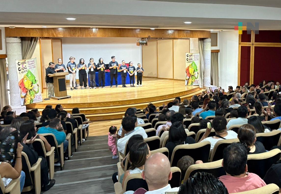 Festival de Teatro “El encuentro ¡chicos y chicas a escena!” en Xalapa