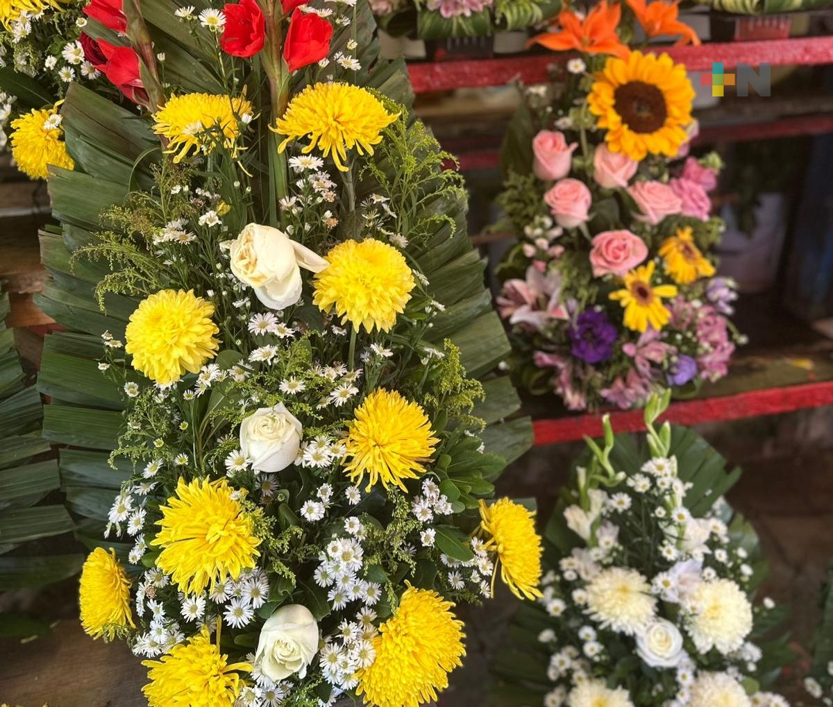 Floristas de Coatzacoalcos se preparan para el Día de las Madres
