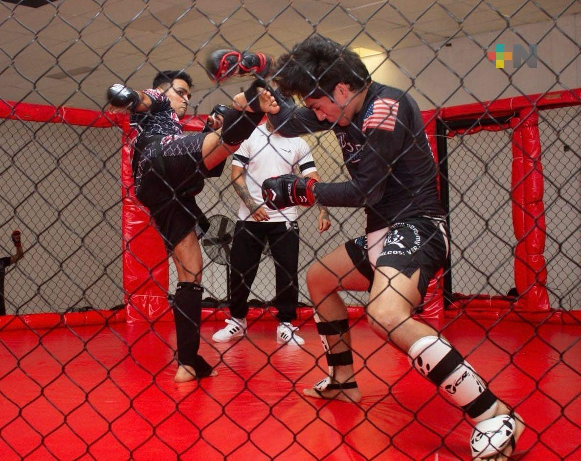 Primer torneo abierto de artes marciales mixtas en Coatzacoalcos