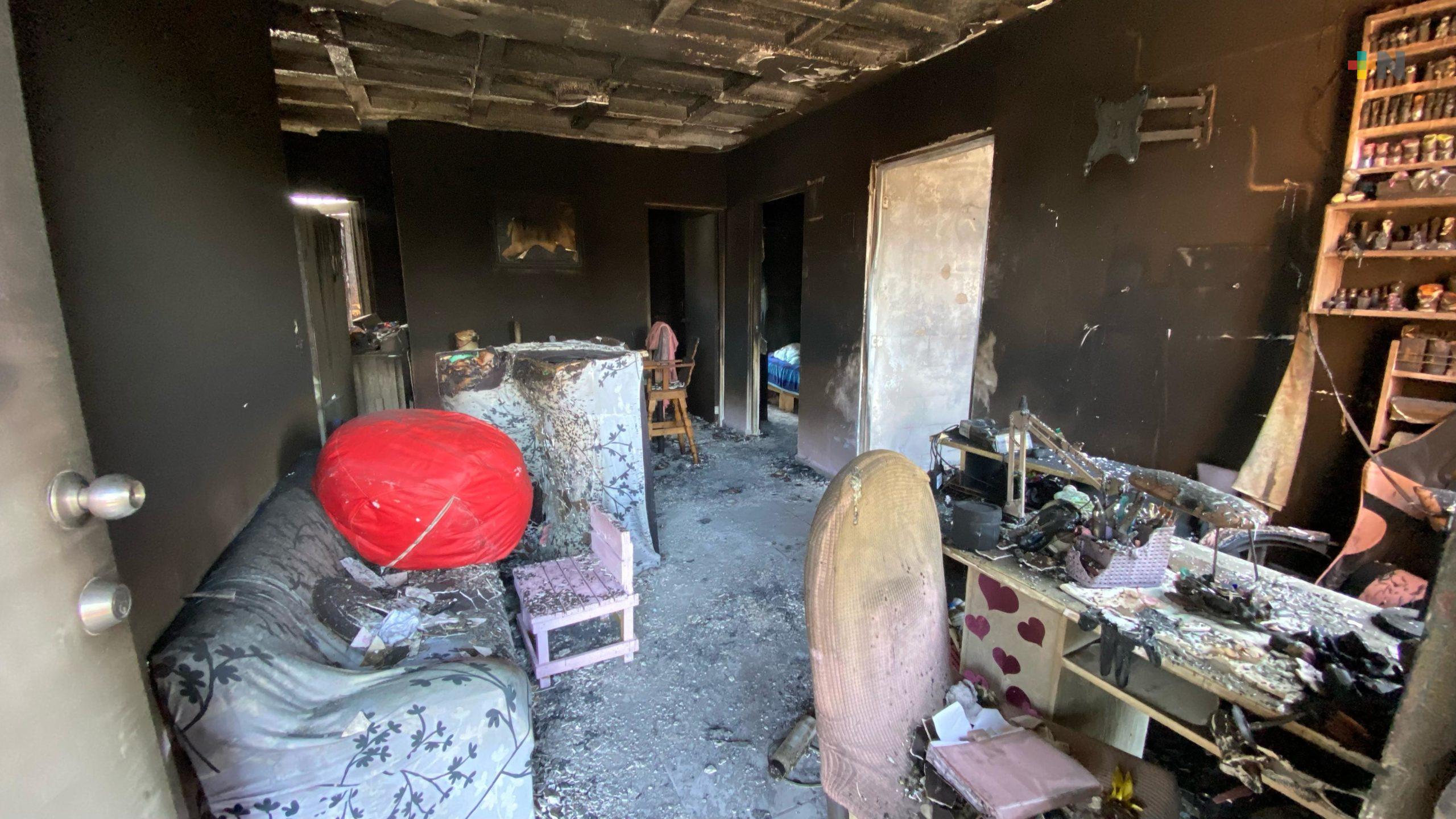 Incendio termina con su casa recién remodelada