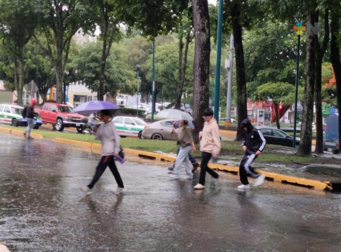 Baja el calor y persisten lluvias con tormentas en el estado de Veracruz