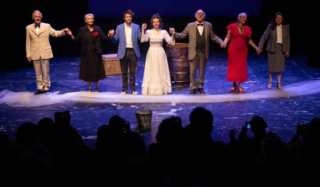 La versión francesa de “Te juro, Juana, que tengo ganas”, invitación a redescubrir el teatro de Emilio Carballido