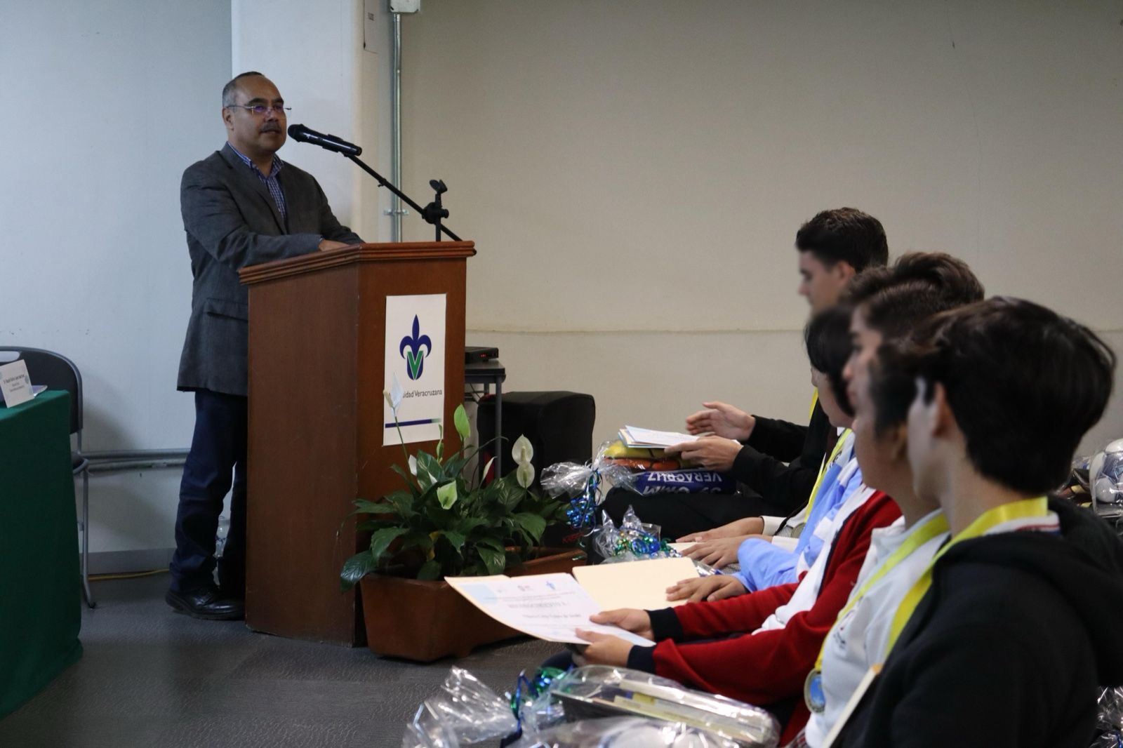 Destacan estudiantes de la DGB en Olimpiada Mexicana de Matemáticas