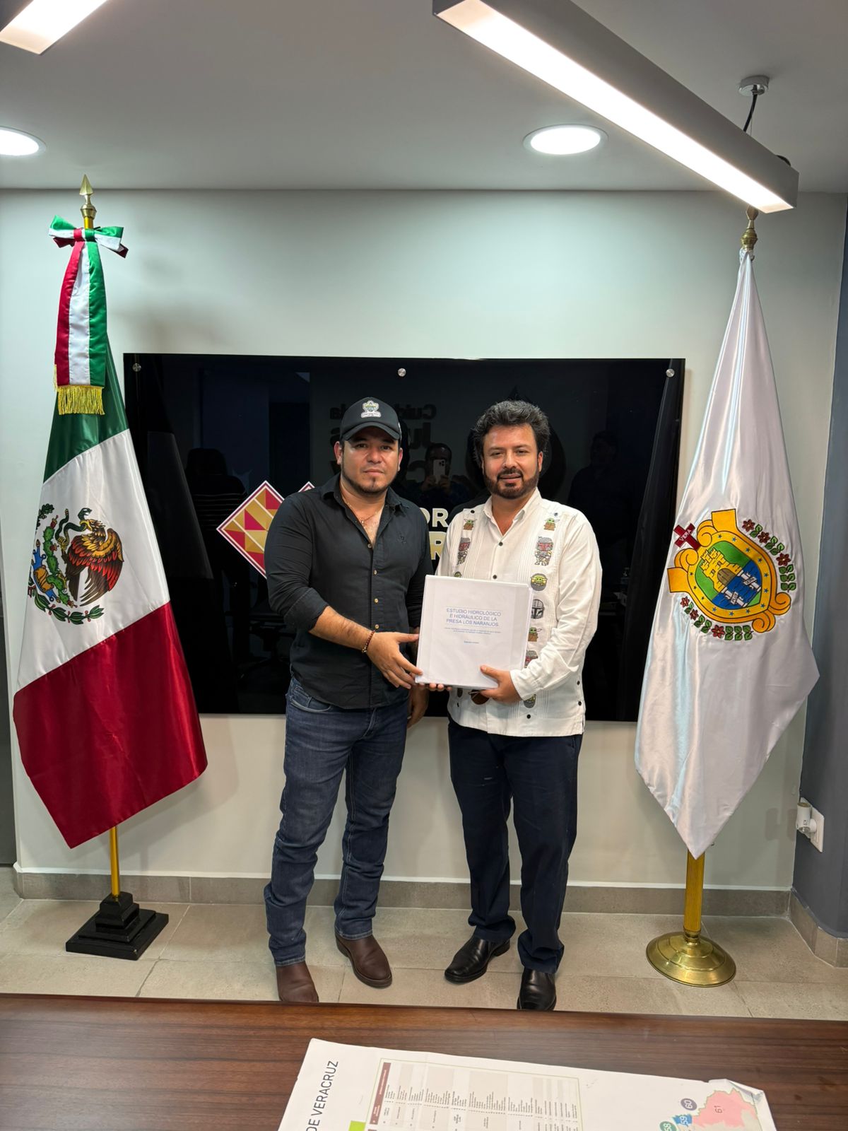 CAEV recibe propuesta para construir reservorio de agua en Naranjos Amatlán