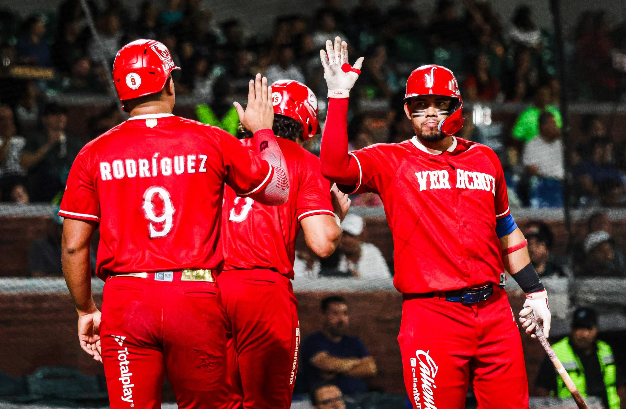 Serie empatada en Saltillo entre Saraperos y El Águila