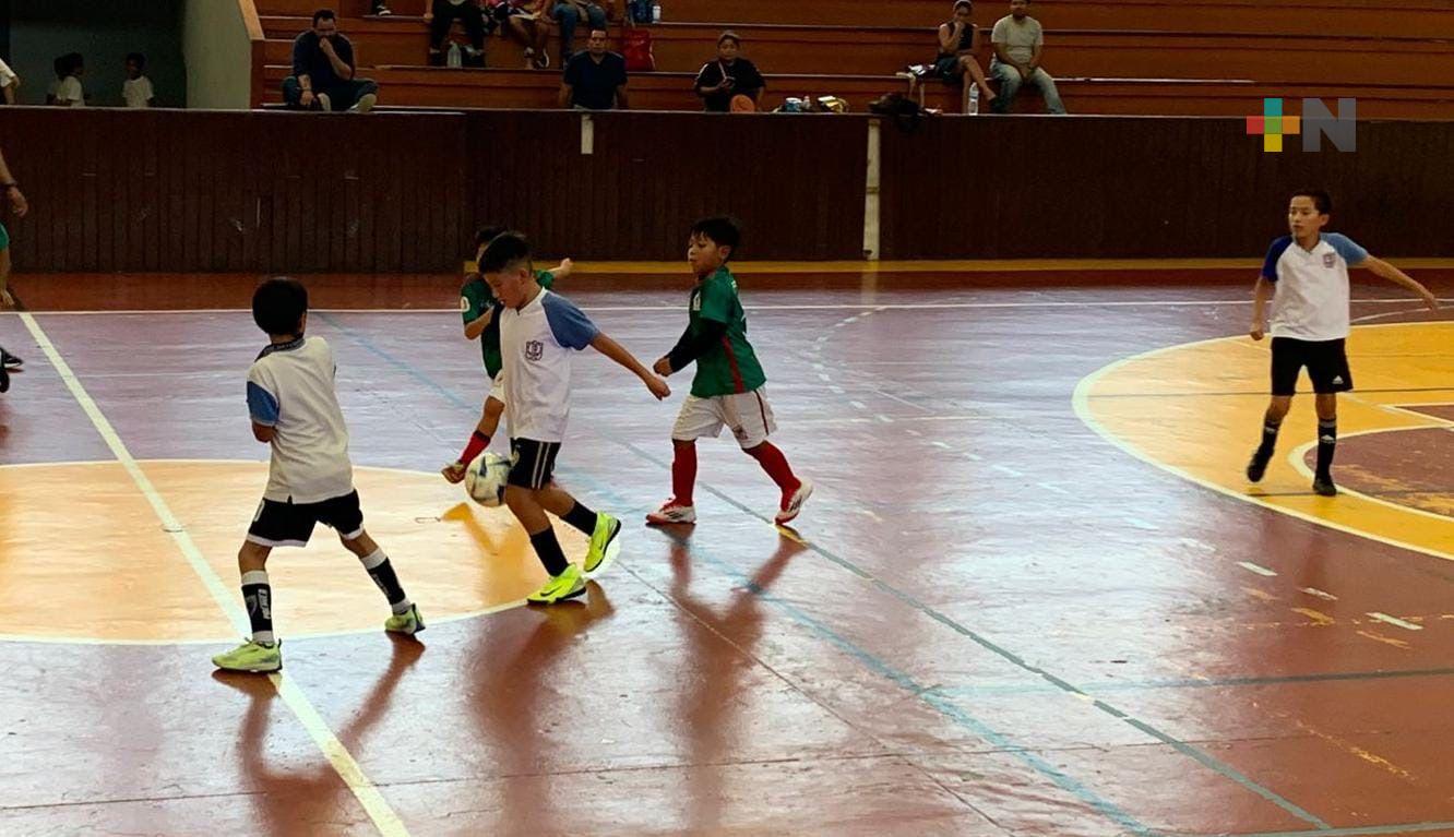 Semifinales del torneo de 5×5 del futbol “escolar” de Coatepec