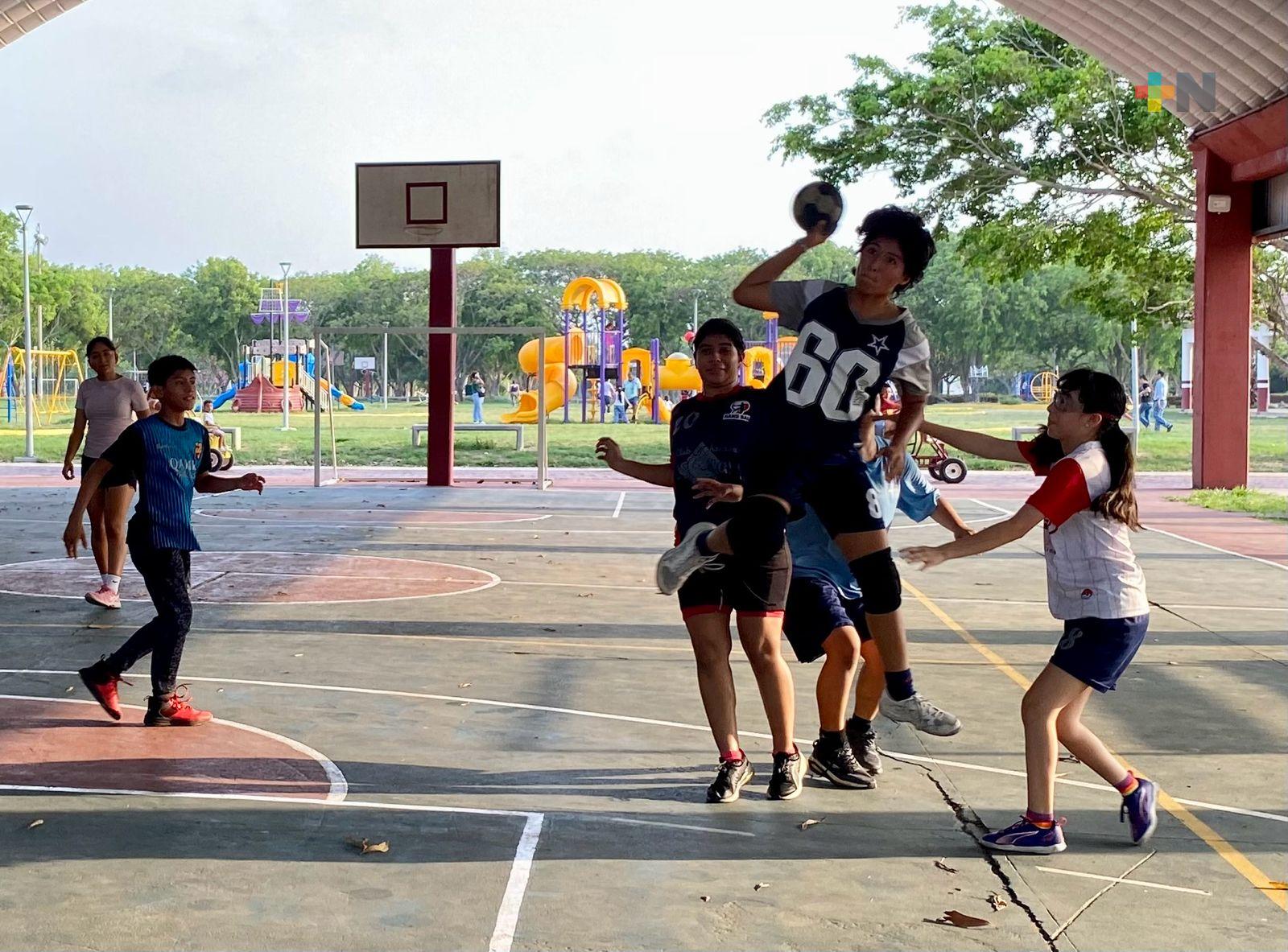 Promueven la práctica del balonmano en la zona sur de Veracruz