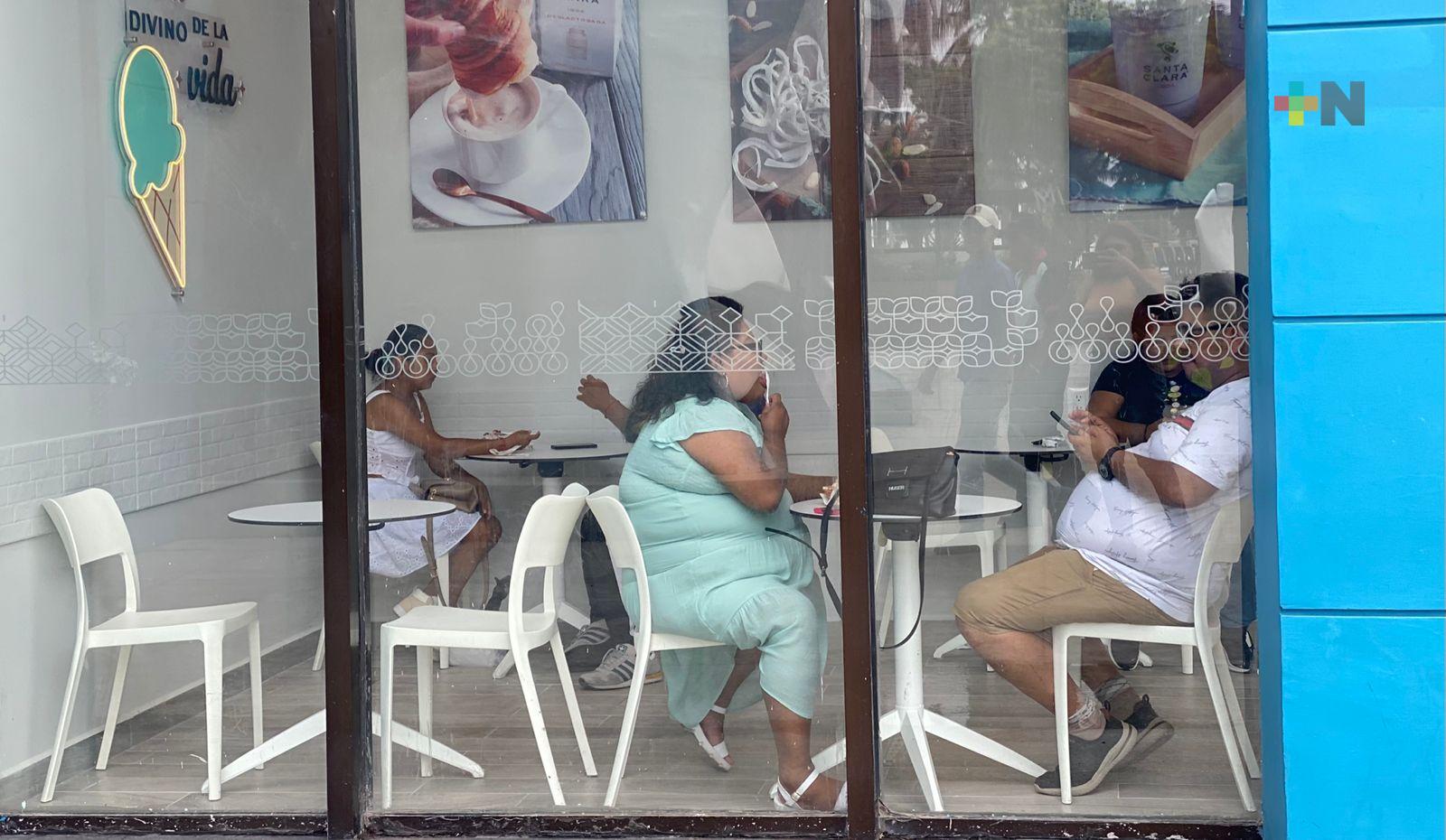 Pese a lluvias, restauranteros de Veracruz puerto incrementaron sus ventas