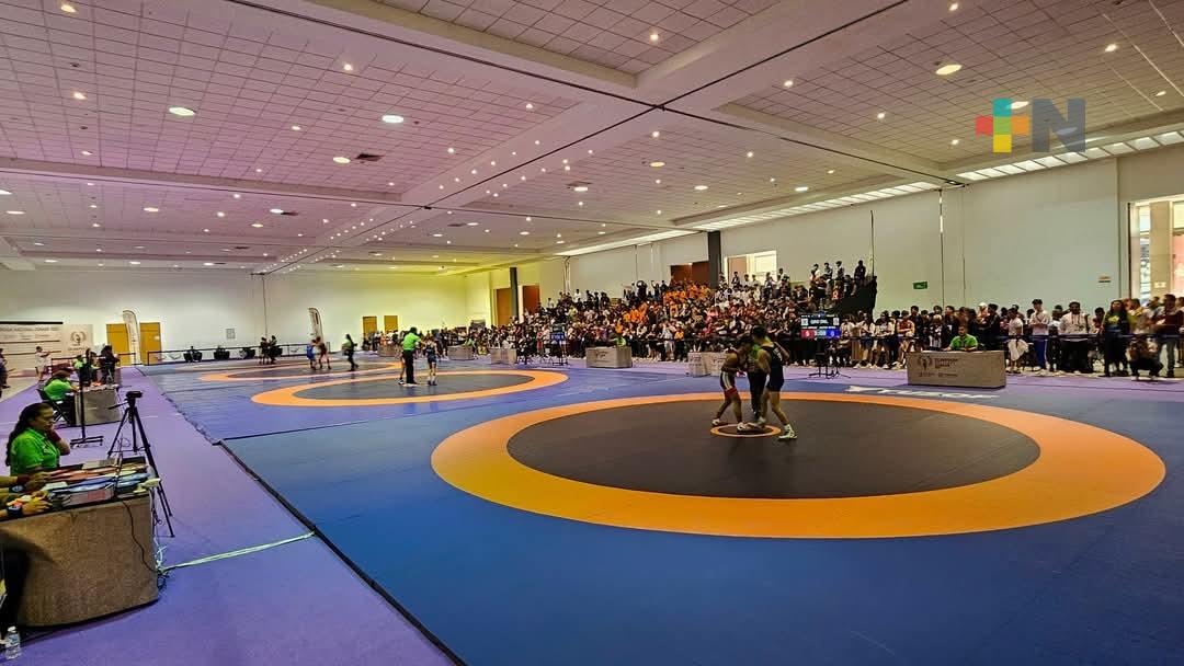 Veracruz inicia participación en Tlaxcala en la Olimpiada Nacional de Lucha