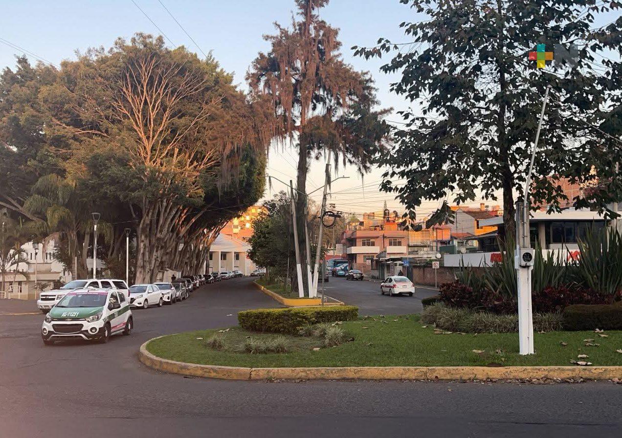 Cielo medio nublado por la mañana con probabilidad de lluvias y tormentas por la tarde