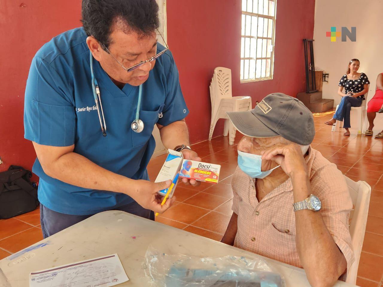 Realizan jornada de salud en congregación de Coatzacoalcos