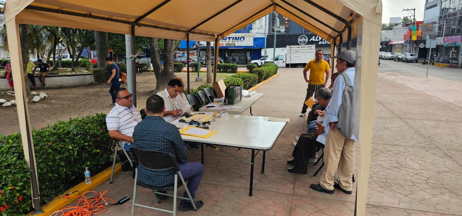 En Martínez, con buen clima y sin incidentes inicia la jornada electoral