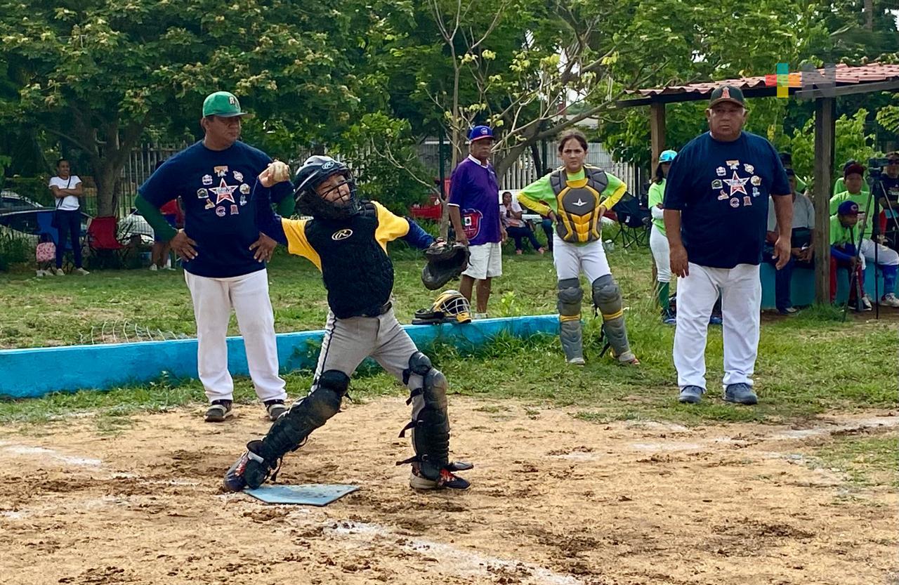 Celebran Juego de Estrellas de Liga Regional de Beisbol Infantil y Juvenil de Coatzacoalcos