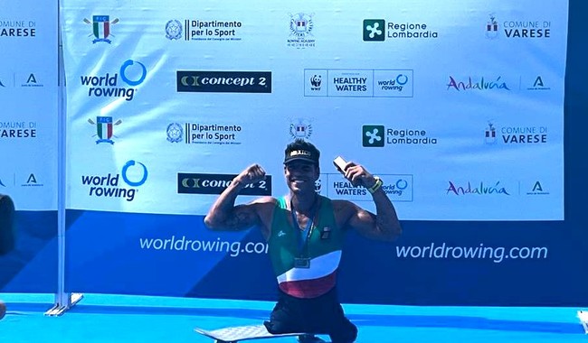 Para remero Michel Muñoz gana bronce en Copa del Mundo Varese 2025, en Italia
