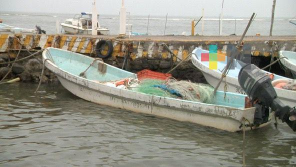 Pescadores se preparan ante la temporada de huracanes