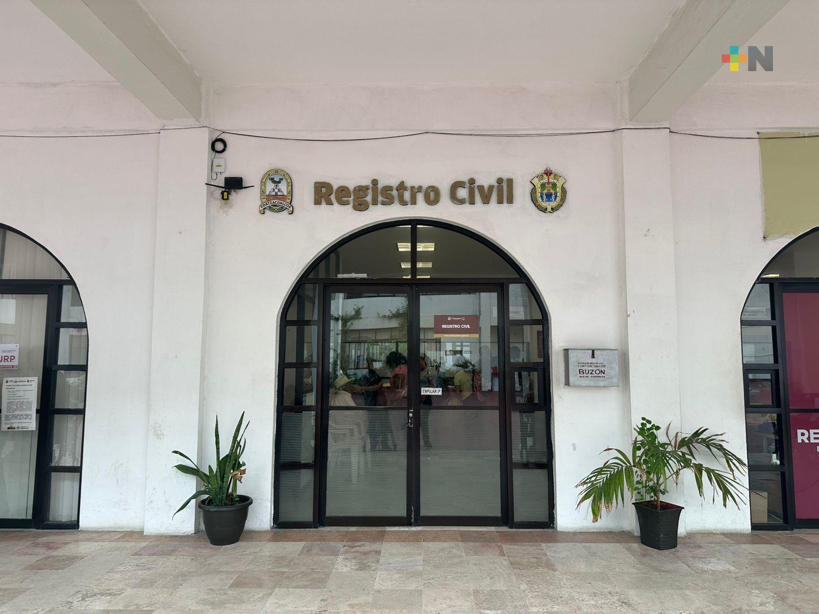 Al día, más 100 actas certificadas tramitan en Coatzacoalcos