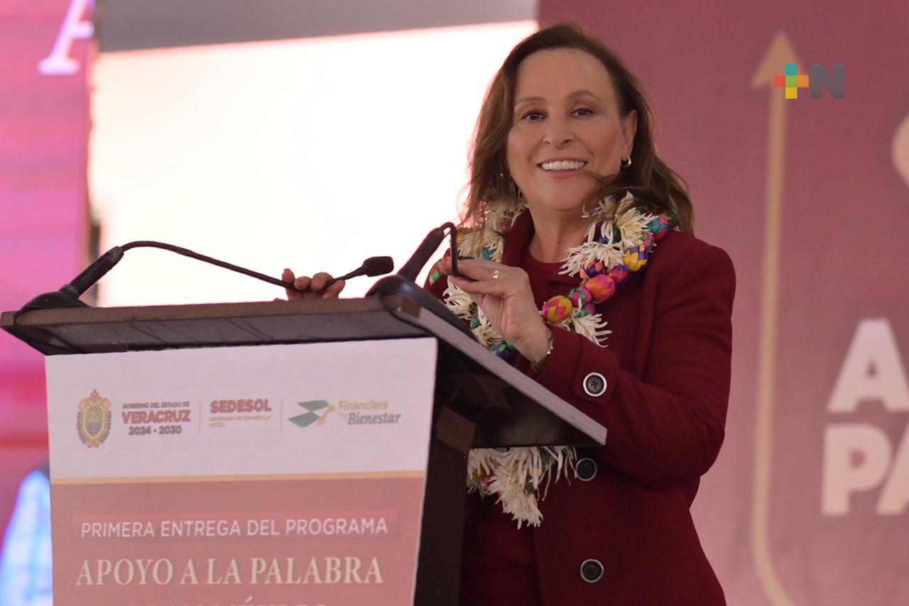 Rocío Nahle cumple a emprendedores, inicia Apoyo a la Palabra en 112 municipios