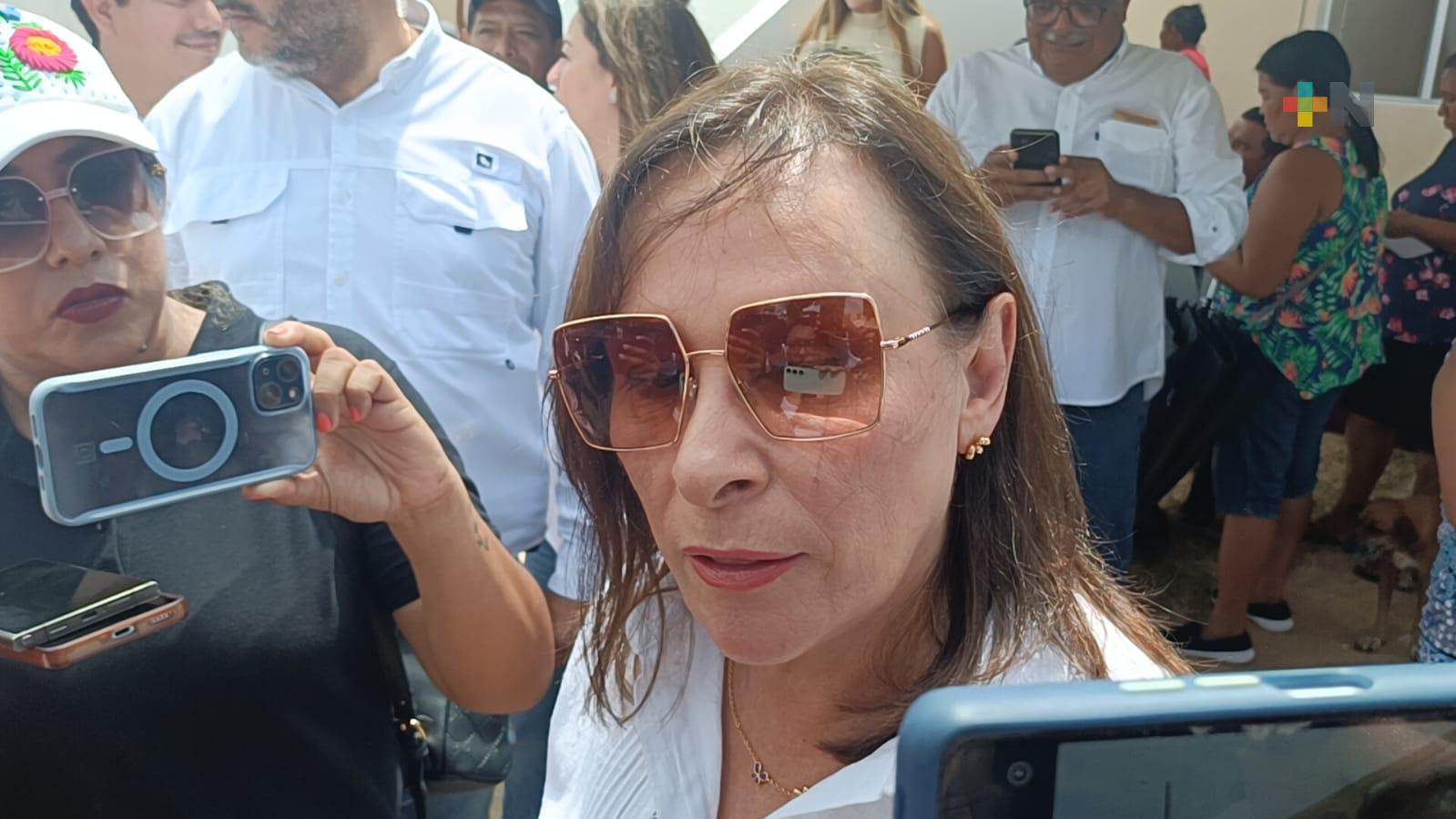Gobernadora Rocío Nahle supervisa caso de olores tóxicos en Mundo Nuevo
