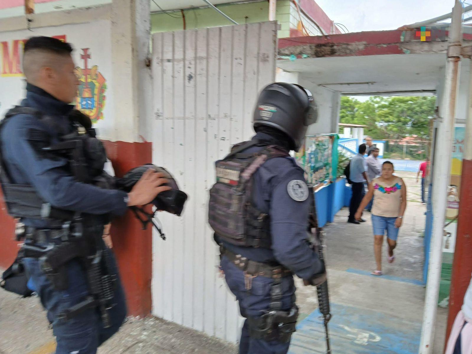 Padres de niños de primaria en Coatza satisfechos con intervención de SSP para dar seguridad