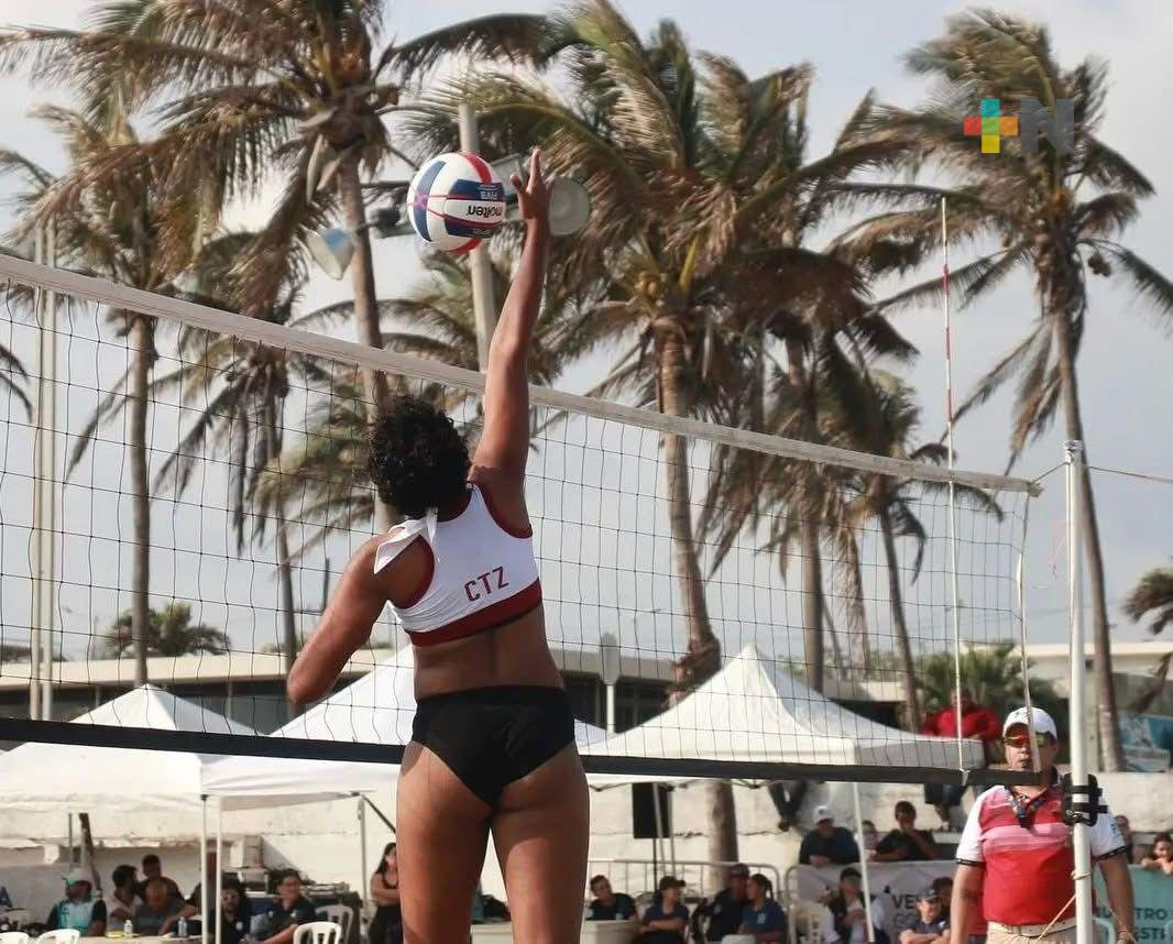Selección de voleibol de playa de Coatzacoalcos está lista para Olimpiada Nacional 2025