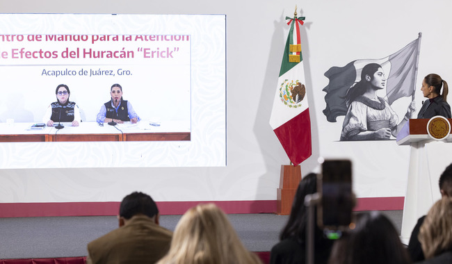 Presidenta llama a habitantes de costas de Guerrero y Oaxaca a seguir con cautela ante huracán «Erick»