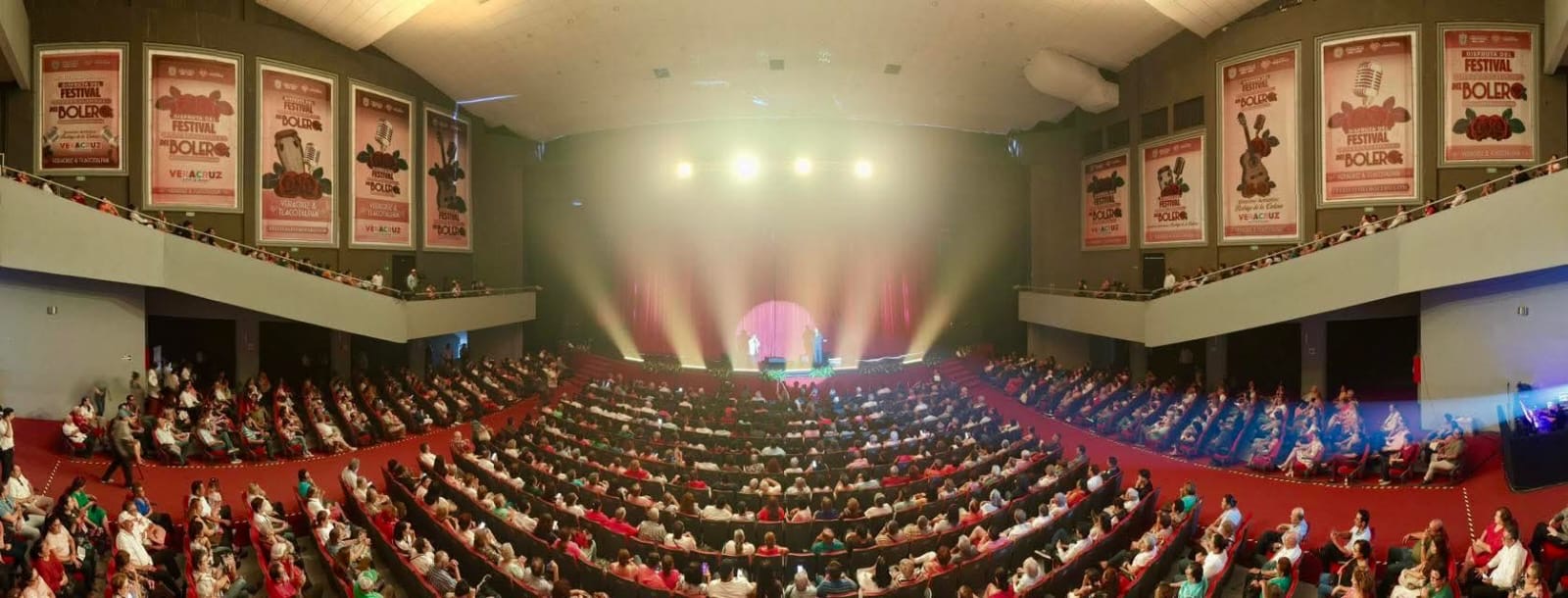 Noche inolvidable: espectacular gala artística de bolero en el Teatro Reforma