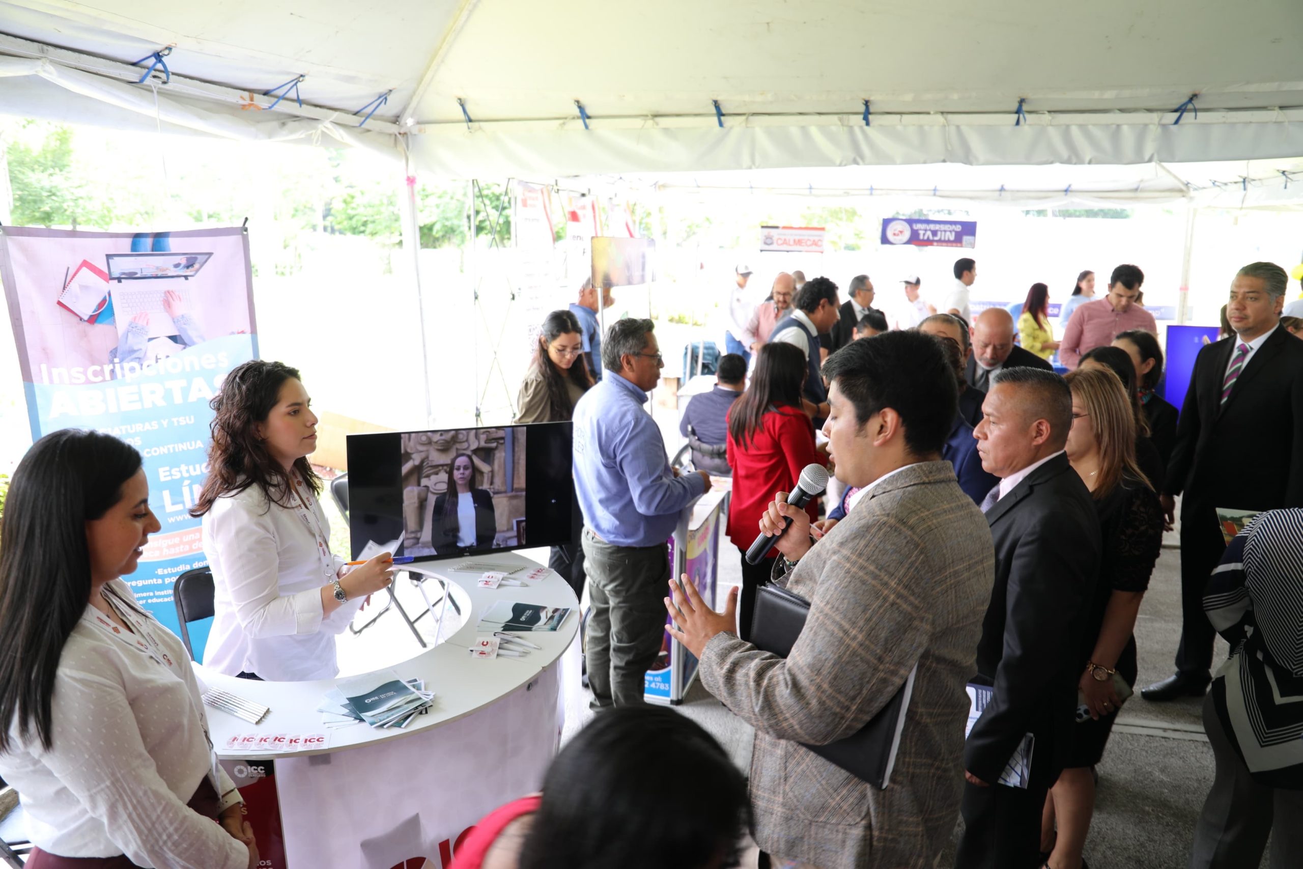 Gobierno de Veracruz fortalece formación académica del servicio público