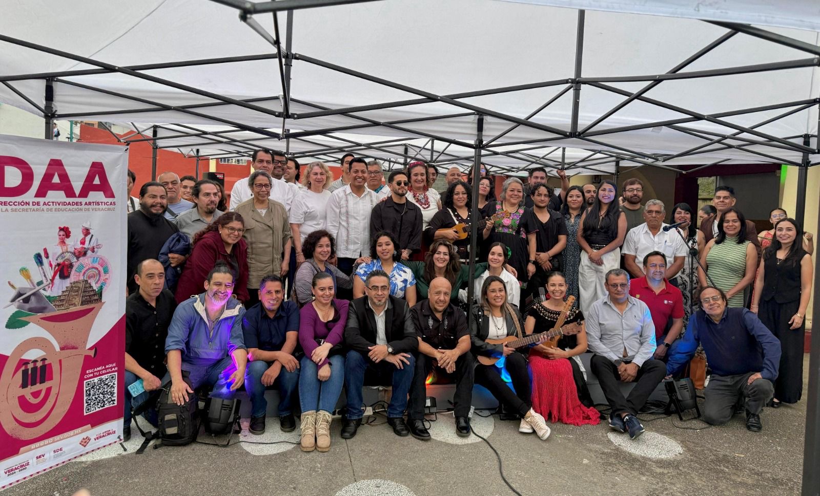 Veracruz honra su identidad con fandangos mensuales en Xallitic