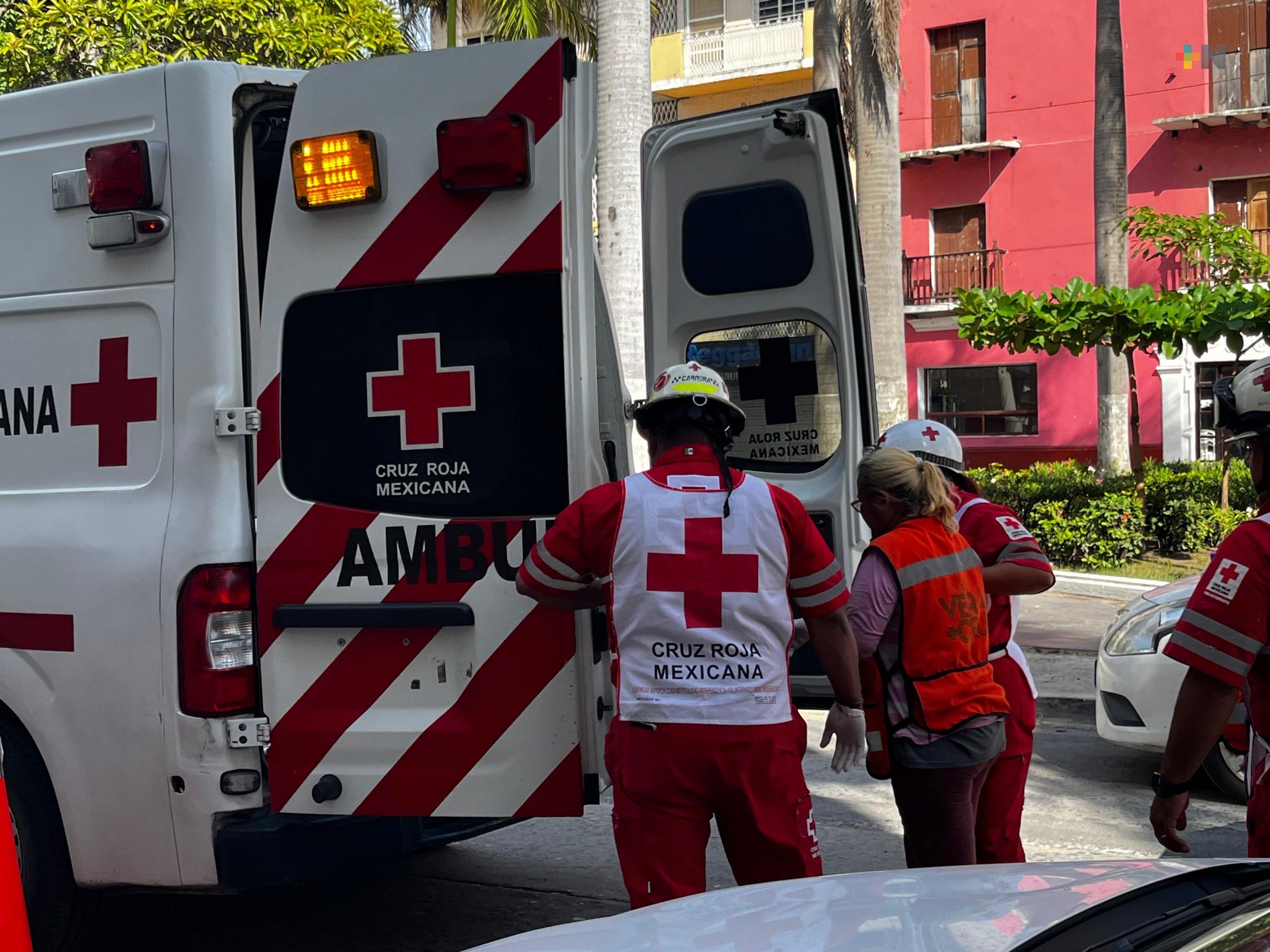 Trabajadora de limpia pública es atropellada en el Centro Histórico de Veracruz