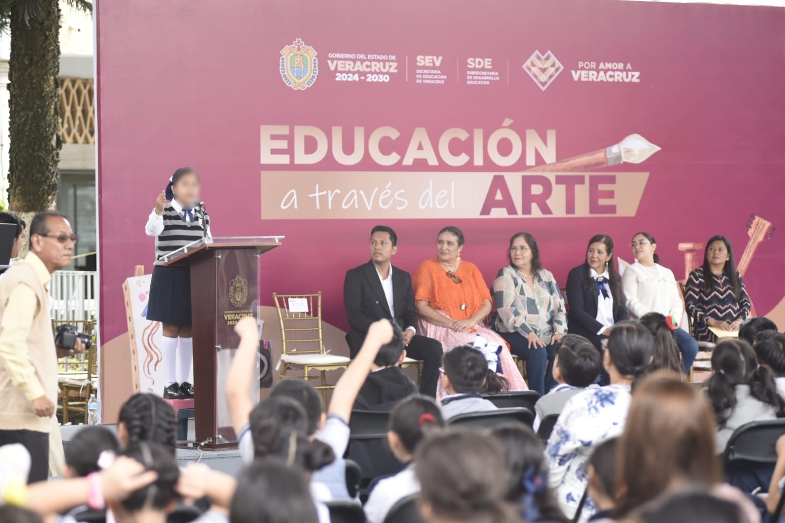 Fomenta SEV el desarrollo creativo con talleres artísticos en planteles escolares
