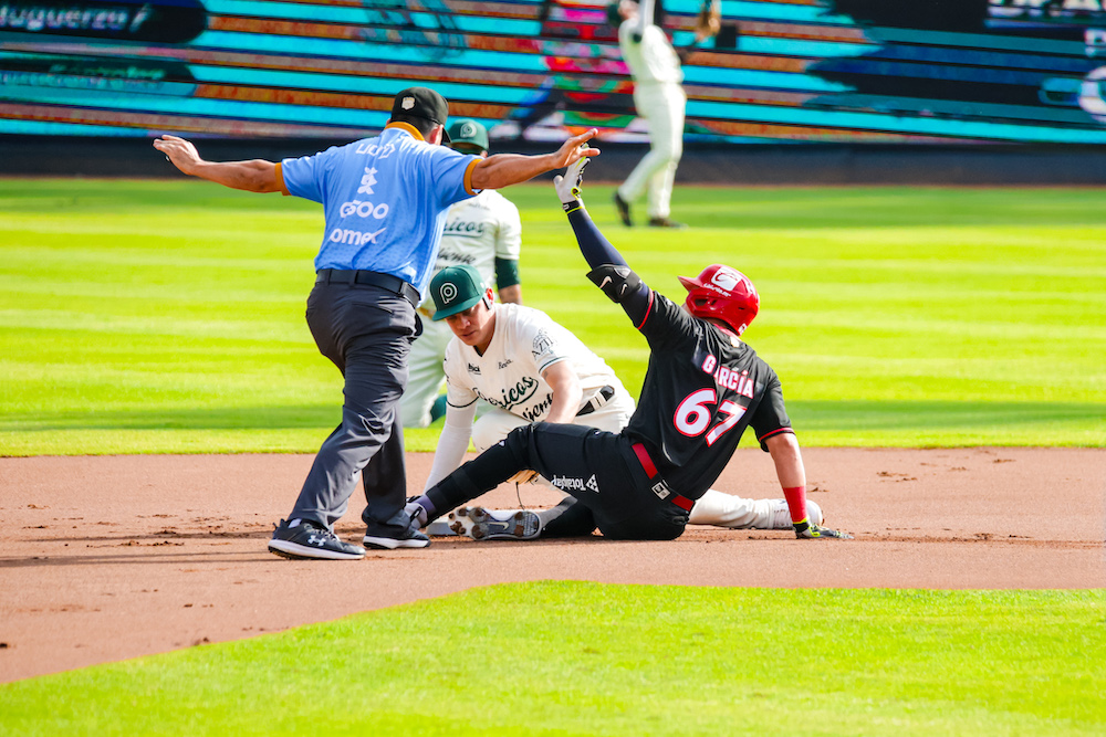 El Águila cae y Pericos empata serie