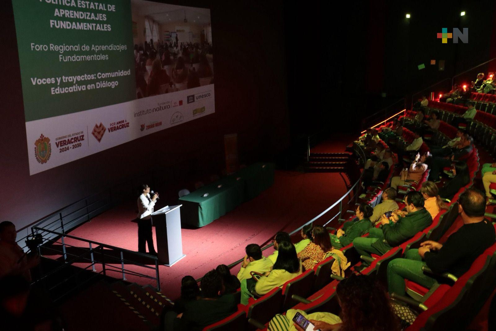 Veracruz fortalece enseñanza de la lengua en primaria con foro de aprendizajes fundamentales
