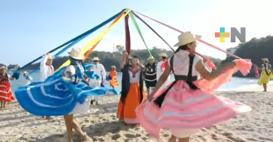 Invitan en la Mañanera a la Guelaguetza 2025 de Oaxaca, fiesta de orgullo nacional