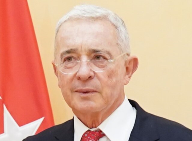 Justicia colombiana declara culpable a expresidente Álvaro Uribe por soborno