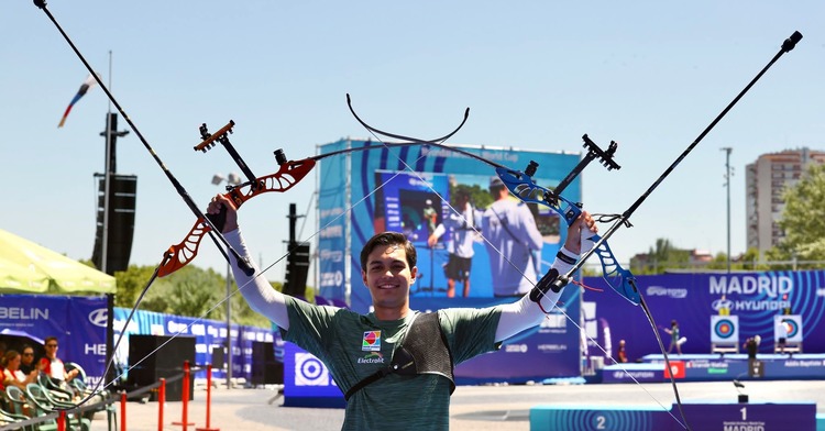 Matías Grande, campeón de la Copa del Mundo de Tiro con Arco Madrid 2025