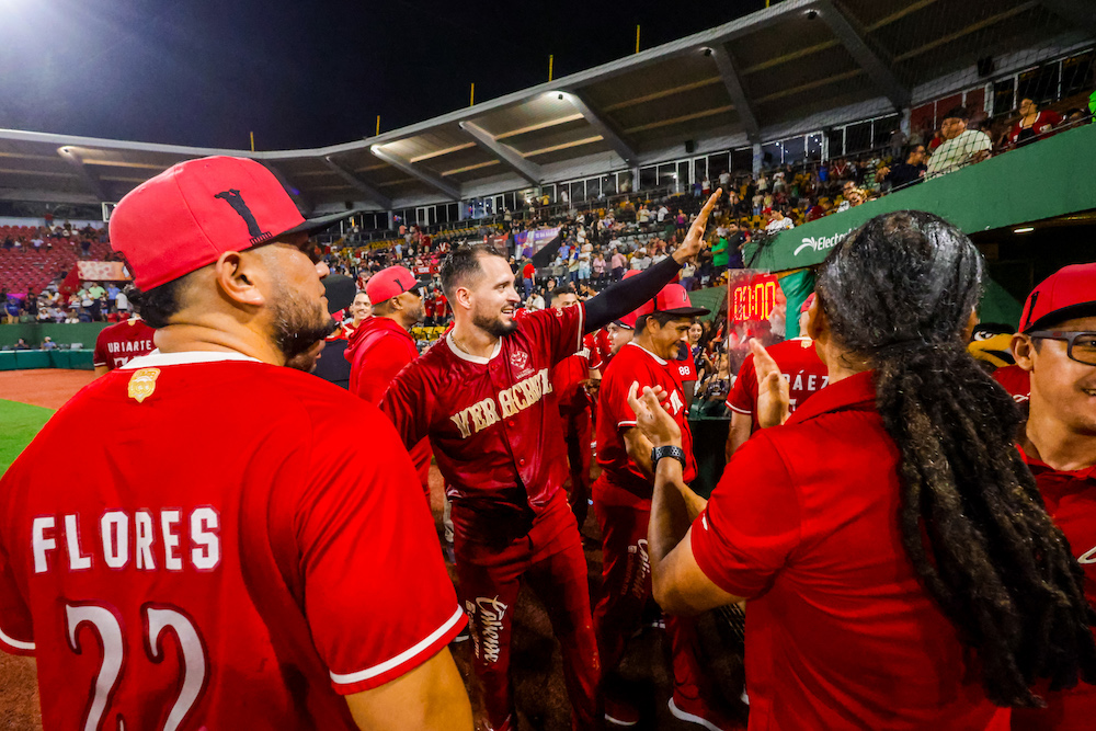 El Águila barre a Bravos en el Beto Ávila
