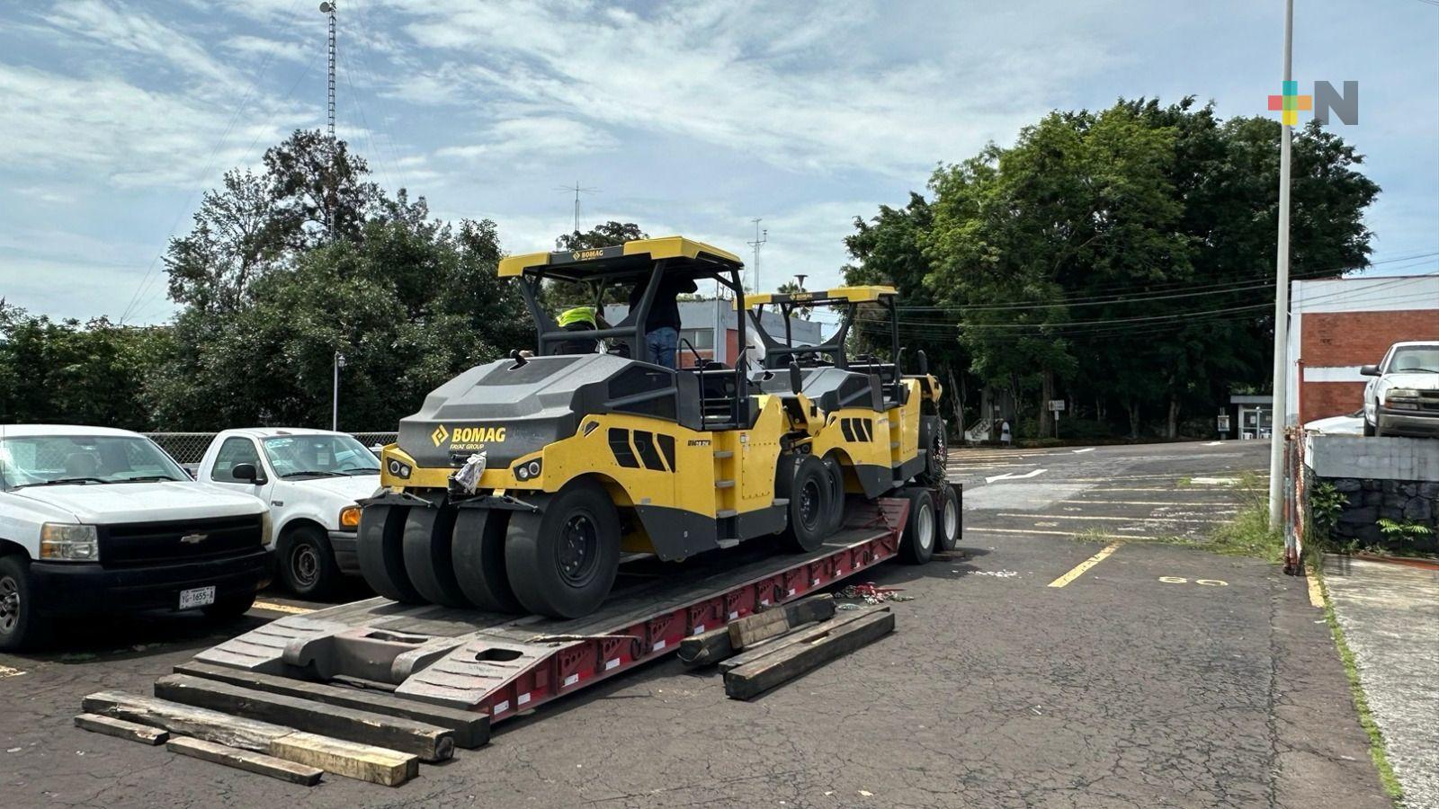 SICT comienza entrega de trenes de pavimentación para obras de conservación