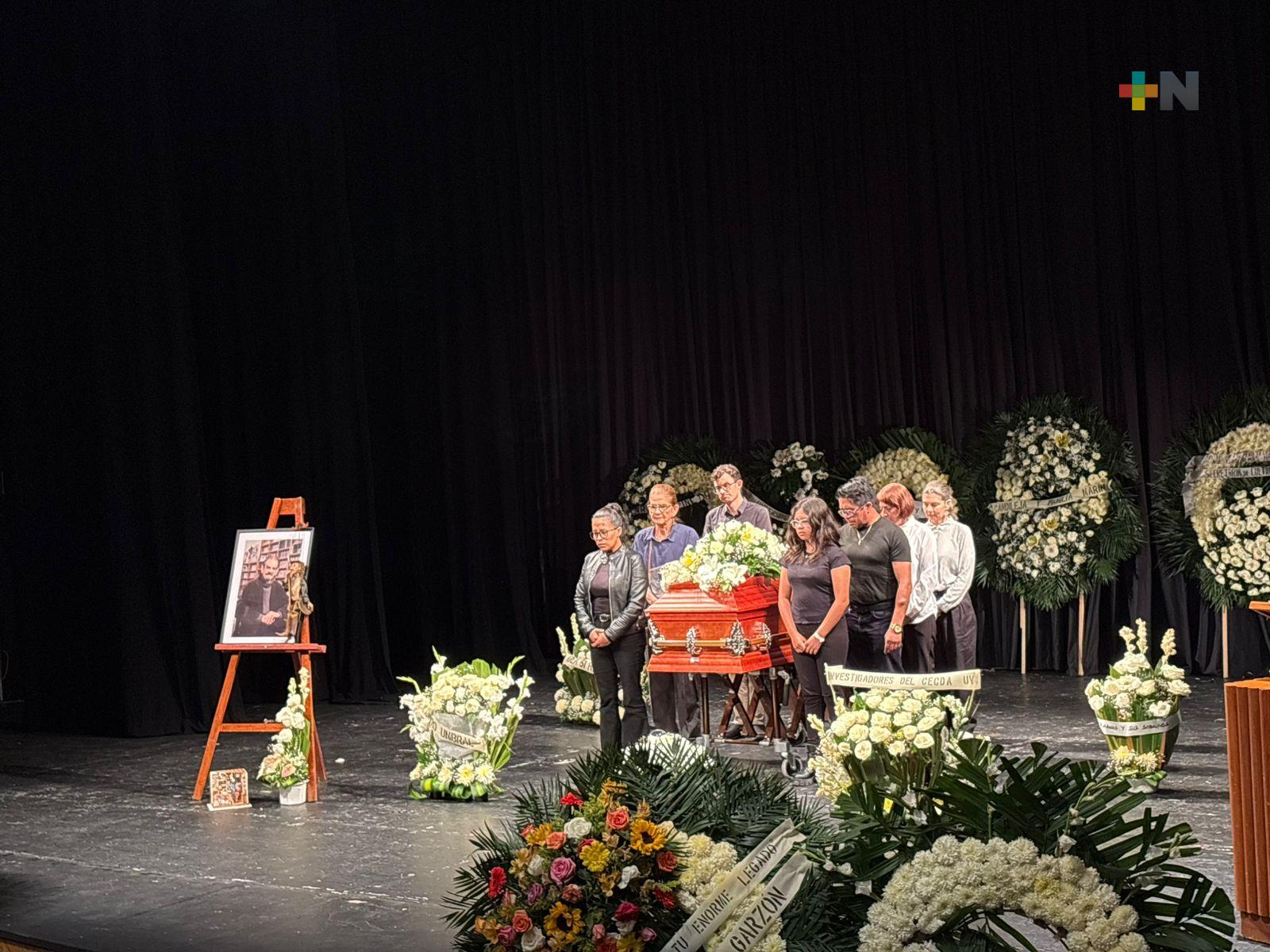 Realizan homenaje póstumo a Paco Beverido en el Teatro del Estado