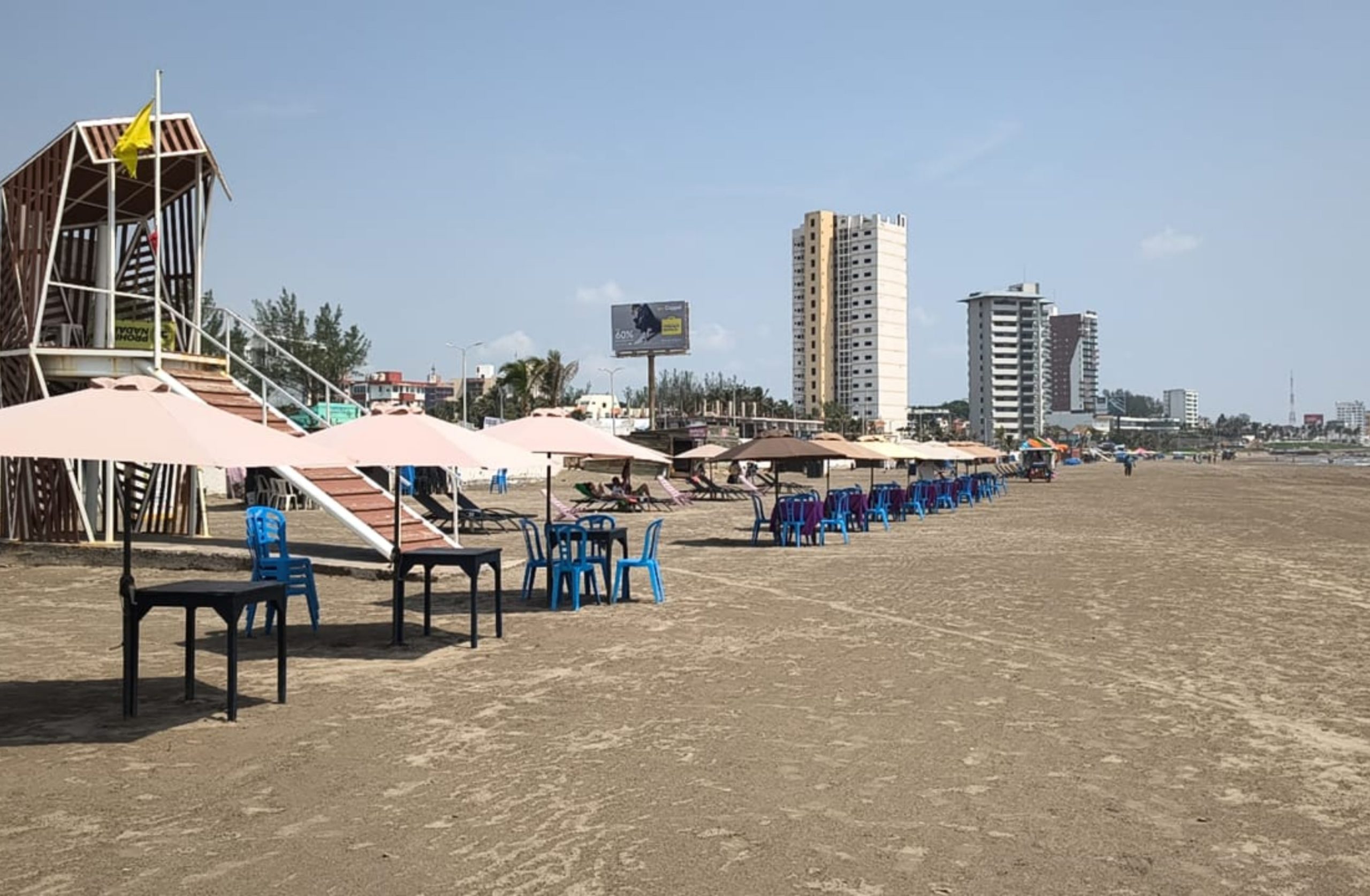 Después de la fiesta vuelve la calma a playas de Boca del Río