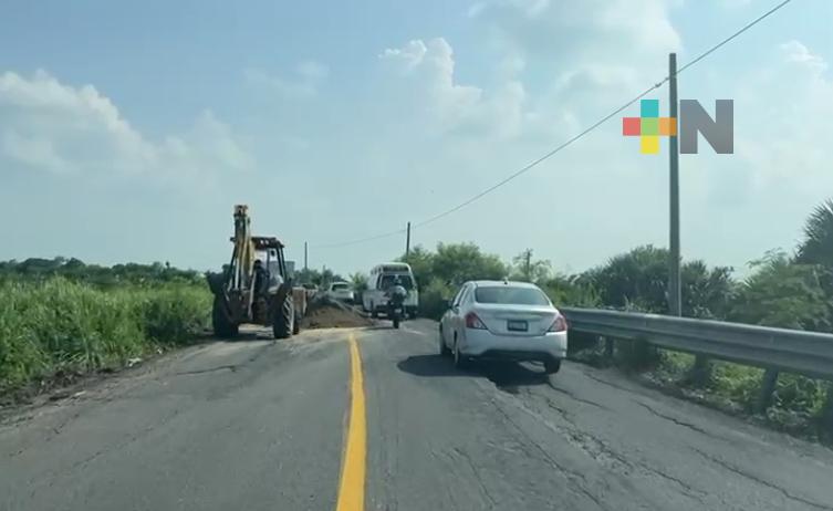 Se llevan a cabo trabajos de rehabilitación en el tramo carretero Cosamaloapan–Santa Cruz