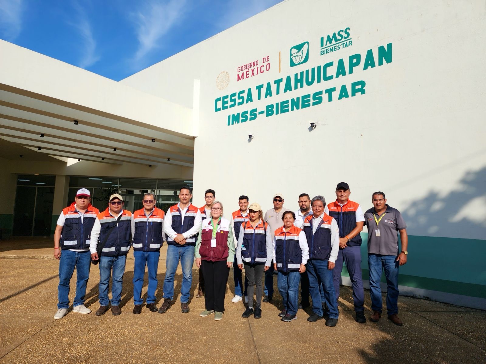 Tatahuicapan recibe operativo integral de saneamiento y vigilancia sanitaria: Salud