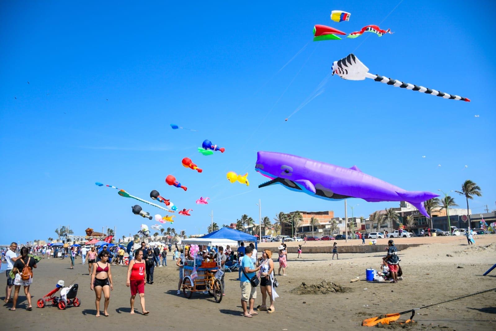 Invita SECVER a disfrutar de los papalotes gigantes durante el Festival del Mar