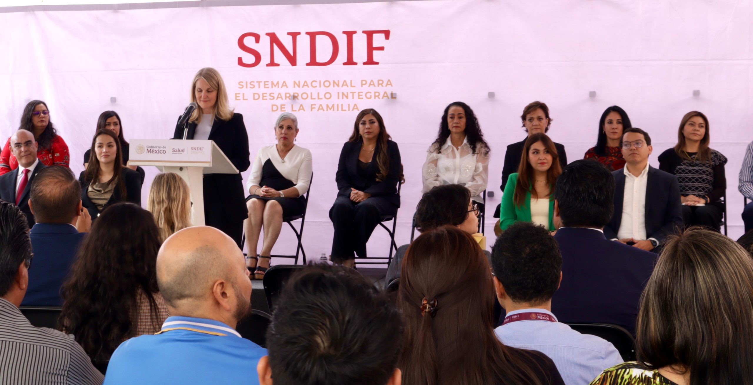 Diez mil lentes graduados llegarán a veracruzanos para mejorar su salud visual