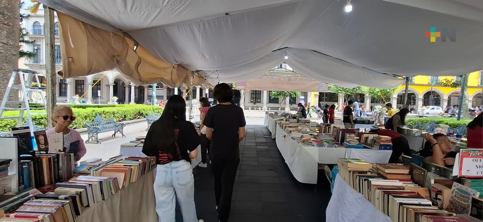 Xalapa vibra con el Tianquizpan: Verano de Lecturas