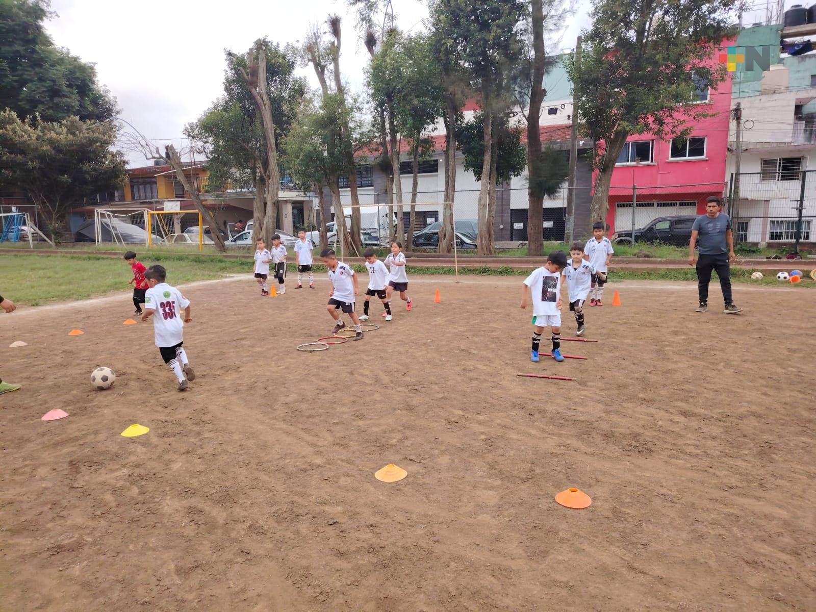 Rojinegros del Atlas con presencia en Xalapa