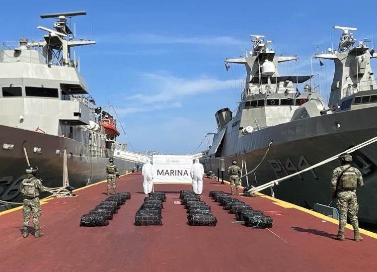 En costas de Guerrero aseguran casi una tonelada de cocaína